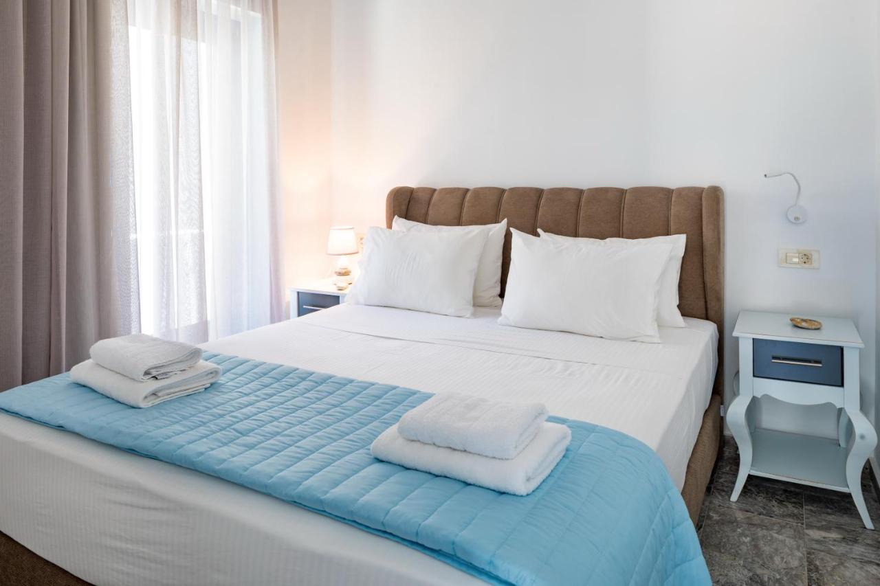 Plori - Molos Apartments Loutro Exteriör bild