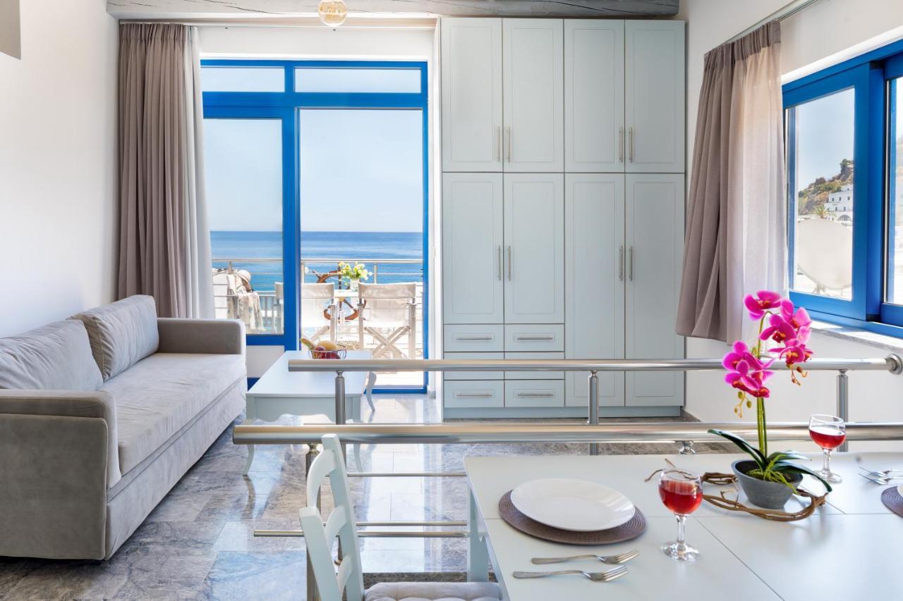 Plori - Molos Apartments Loutro Exteriör bild
